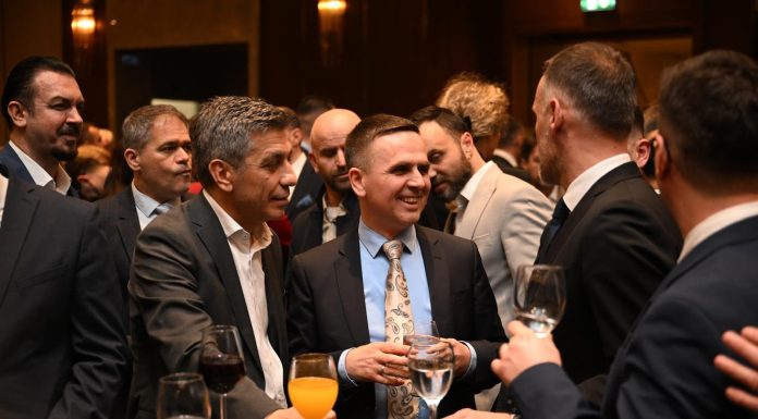 ce0bf6dd-224f-4e40-b333-db70605c04e3