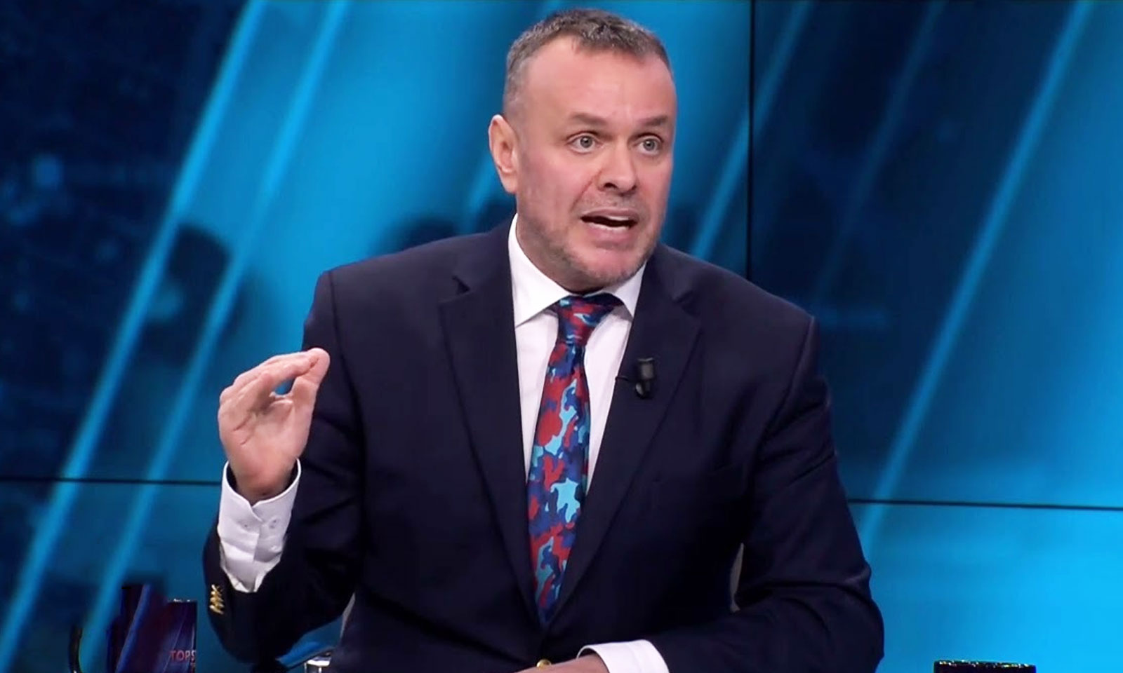 “Maqedonia shtet kartoni”, Karamuço i ashpër: Bie për 24 orë pa shqiptarët (VIDEO)