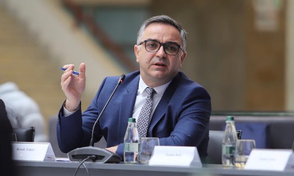 Tahiri  Era e zgjedhjeve po ndihet qartë