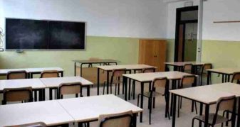 Info Shqip: Vandalizëm në shkollë fillore, ndërpritet mësimi për mbi 1100 nxënës