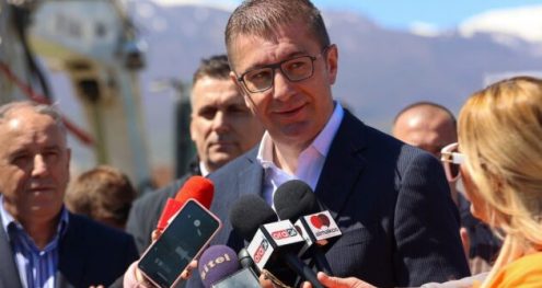 Info Shqip: Nisma për ndryshimet kushtetuese, Mickoski: BDI le të zgjidh problemet që ka me programin dhe kuadrot