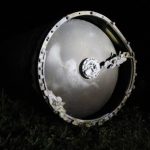 Info Shqip: Raketa iraniane godet ndërtesën e telekomunikacionit në Emiratet Arabe, dy të plagosur