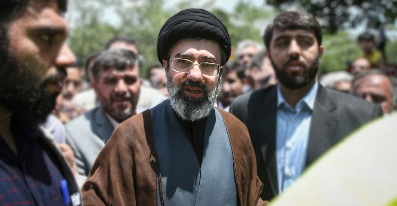 Prapaskenat e marrëveshjes SHBA-Iran! Si arriti Mojtaba Khamenei t’i thoshte po Trumpit, negociatat dhe telefonatat