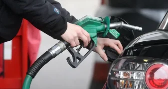 Info Shqip: Nafta sot pak më lirë se dje