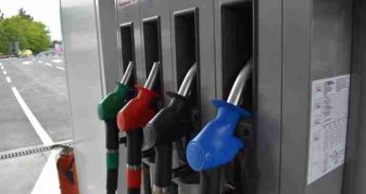 Info Shqip: Lirohen çmimet e naftës dhe benzinës në Maqedoni!