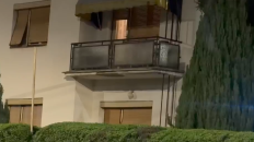 Info Shqip: Aksion policor në shtëpinë e ish-kryetares së Tetovës, Teuta Arifi