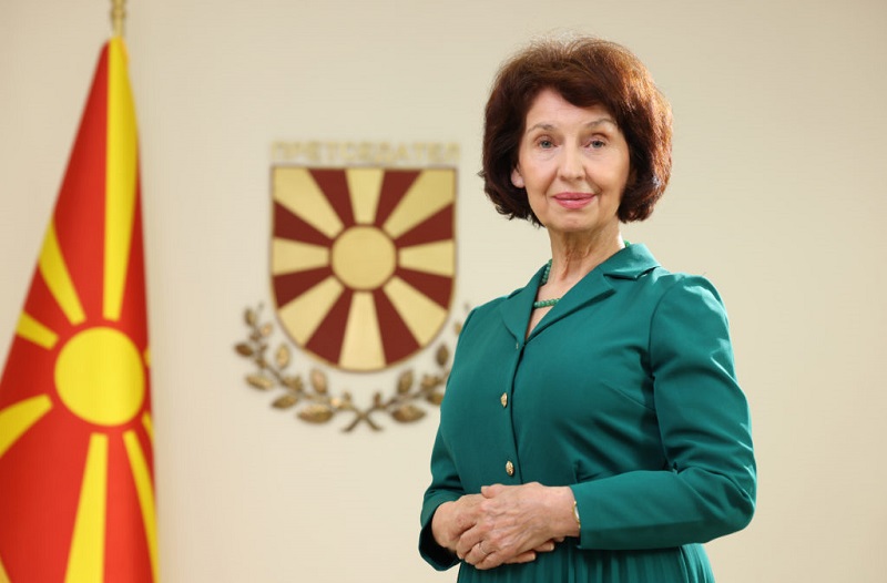 Presidentja Siljanovska-Davkova nuk përkrah kërkesën e studentëve për provimin e jurisprudencës në shqip