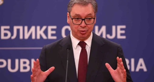 Info Shqip: Vuçiç del garant: Dhjetëra mijëra ton naftë do të nxirren nga rezervat e Serbisë