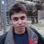 Info Shqip: 18 sekonda historike! Kjo ishte videoja e parë e ngarkuar ndonjëherë në YouTube, dhe sot vlen miliarda