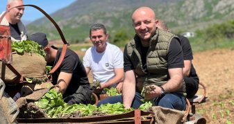 Info Shqip: Zëvendës/ministri Hoxha: Subvencione për prodhuesit e duhanit, ndihmë konkrete për bujqit
