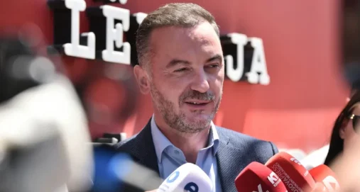 Info Shqip: Molliqaj: Vetëvendosja i tutet veç Partisë Socialdemokrate