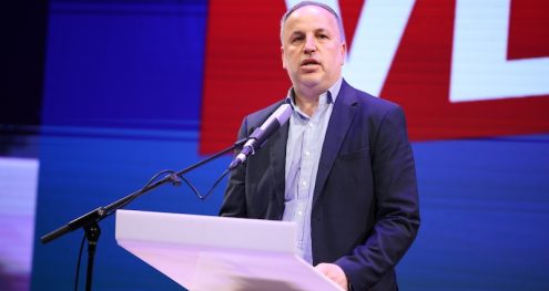 Info Shqip: Adnan Azizi: BDI-së i është bërë e padurueshme opozita, koha e tyre ka mbaruar
