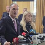 Info Shqip: Fatmir Limaj në takim me Bedri Hamzën, pritet mbështetja për PDK-në
