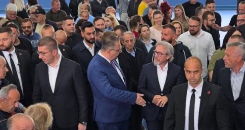 Info Shqip: Limani pret Mickoskin në Kërçovë, mungojnë përfaqësuesit e VLEN-it