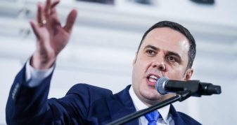 Info Shqip: Abdixhiku për 100-euroshin e Kurtit: Populli i Kosovës nuk blihet!