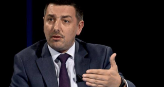 Info Shqip: Valon Syla: Çka i duhet hoxhës Mercedesi?