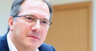 Info Shqip: Tubimi i Vuçiqit në Kumanovë, Zhernovski: Pse bullgarët janë rrezik për qeverinë, e serbët jo?