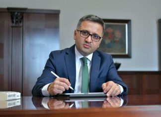Nga kolltuku i ministrit në biznes privat: Çfarë pune bën sot Fatmir Besimi dhe sa “fitoi” kompania e tij?