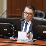 Info Shqip: Filkov nuk tërhiqet: Asnjë presion nga rruga nuk mund të ndryshoj kritere profesionale