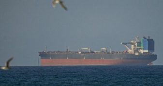 Info Shqip: Rritja e tensioneve SHBA-Iran, asnjë anije nuk kaloi nëpër Hormuz në 48 orët e fundit