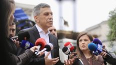 Info Shqip: Mexhiti: Është gjetur zgjidhje për provimin e jurisprudencës, studentët duhet të festojnë