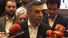 Info Shqip: VLEN: U vërtetua se Mexhiti nuk ka votuar ligjin për regjistrimin (VIDEO)