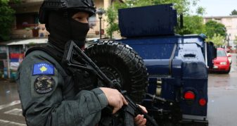 Info Shqip: Autoritetet e Kosovës me asistencën e policisë marrin nën kontroll stacionet hekurudhore në Zveçan dhe Leposaviq
