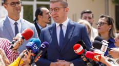 Info Shqip: “Fundërrina spiunazhi nga e kaluara”, thotë Mickoski për aferën e mundshme në Presidencë
