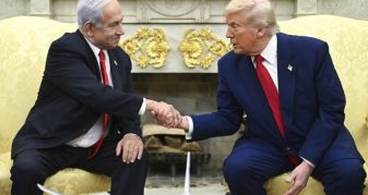 Info Shqip: Befason Trump: Mund të kandidoj për kryeministër të Izraelit