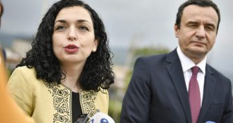 Info Shqip: Bashkimi i LDK – Vjosa Osmani, ja çka thotë Albin Kurti?