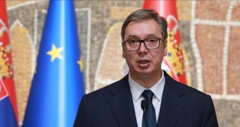 Info Shqip: “Kemi çdo arsye për të hyrë në luftë”, Vuçiç kërcënon Kosovën