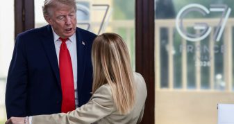 Info Shqip: Meloni i reagon Trump: Deklarata tërësisht të shpikura, unë dhe Italia nuk lypim kurrë (VIDEO)