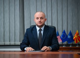 Hoxha në terren me fermerët e Çashkës dhe Velesit: Zhvillimi rural ndërtohet me njerëzit që jetojnë dhe punojnë në fshat
