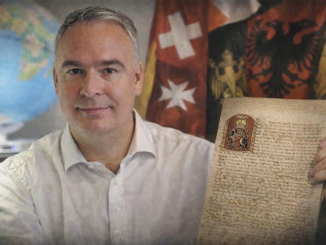 historiani-zviceran-zbulon-dokumentin-qe-po-con-peshe-te-gjithe-shqiptaret-kane-drejtuar-boten