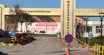 Info Shqip: SHBA-ja ndalon importin e dërgesave të kompanisë kineze në Serbi