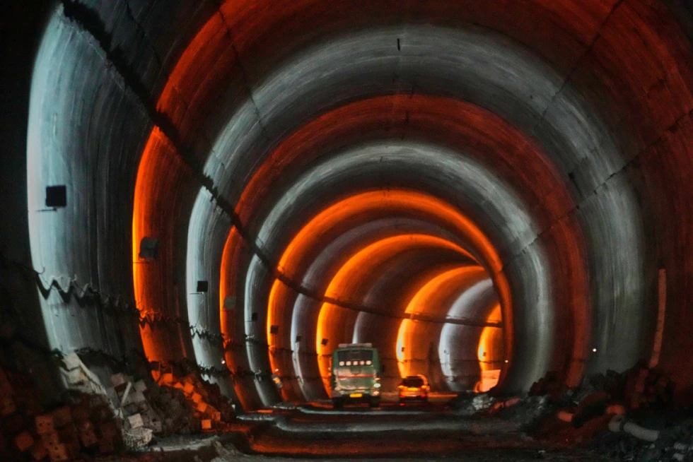 india-can-himalajet-hap-tunelin-712-mln-dollaresh-qe-con-ushtrine-ne-kufirin-me-kinen