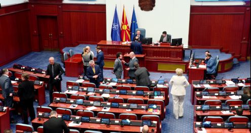 Info Shqip: Përplasje e ashpër në Kuvend për Ligjin e Përfaqësimit të Drejtë dhe Adekuat