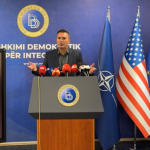 Info Shqip: Rikonstruimi i Qeverisë, Ademi: VMRO-DPMNE po dikton emrat e ministrave shqiptarë