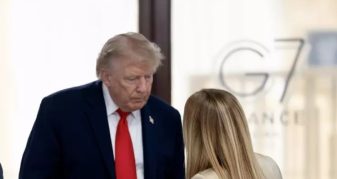 Info Shqip: Trump pas takimit me kryeministren italiane në samitin e G7: Meloni m’u lut të bënim një foto, më erdhi keq për të