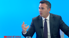 Info Shqip: Arbër Ademi i reagon Jeton Shasivarit: Palo-ministri i Drejtësisë, që i thotë vetes shqiptar, barazon viktimën me agresorin