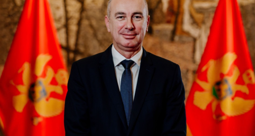 Info Shqip: Ministri shqiptar në Mal të Zi: Vuçiq po synon të destabilizojë vendin dhe të radikalizojë serbët