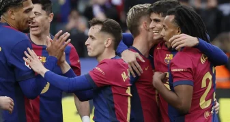 Info Shqip: Man Utd i bashkohet garës së ashpër për transferimin e yllit të Barcelonës