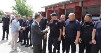 Info Shqip: Kasami: 30 përqind rritje të pagave për zjarrfikësit e Komunës së Tetovës