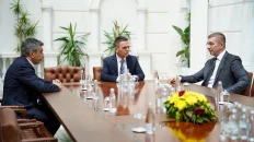 Info Shqip: Riformatimi i qeverisë, Mickoski takohet me krerët e VLEN-it
