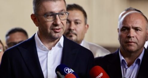Info Shqip: ZNAM-i i Maksit a do të largohet nga Qeveria? Përgjigjet Mickoski