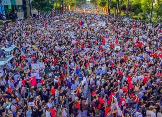 Vetëvendosja përmes Dugollit i përgjigjet Ramës për protestat në Tiranë