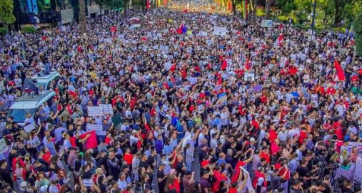 Info Shqip: Vetëvendosja përmes Dugollit i përgjigjet Ramës për protestat në Tiranë