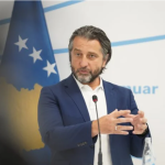 Rama pyet Dejona Mihalin: Kush je ti që flet dhe vendos për popullin e Kosovës