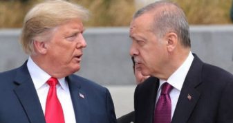 Info Shqip: Trump thotë se Erdogan është arsyeja pse po merr pjesë në samitin e NATO-s në Turqi