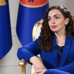Info Shqip: Vjosa Osmani: Duhet kompromis për presidentin dhe Qeverinë